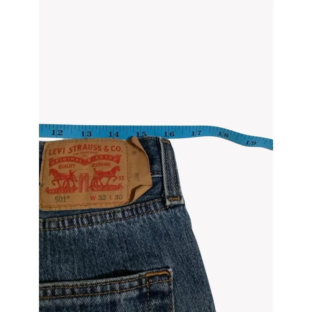 Levis 501 Original Fit Jeans Button Fly W32 L30 Classic Blue Denim - Picture 4 of 7